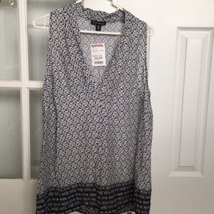 Top, sleeveless, v-neck